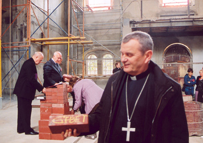 «Кирпичики» для созидания Церкви: епископ НЕЛЦУ Георг Гюнч