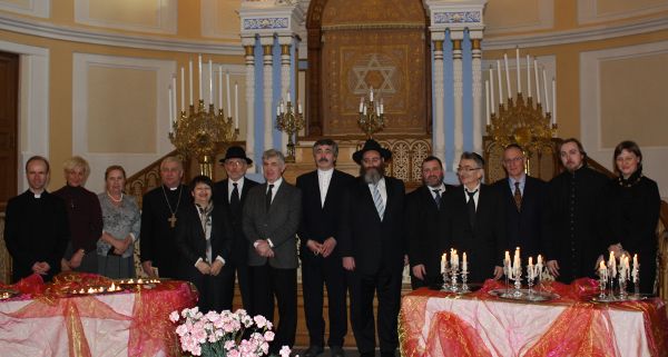 Представители христианских конфессий, религий, правительства города, дипломаты почтили память жертв Холокоста